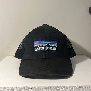 Black Patagonia Hat P-6 Logo Lopro Trucker Hat
